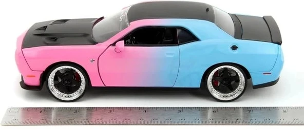 Jada Toys 1:24 W5 2015 Dodge Challenger SRT Hellcat Die-Cast Car - 7