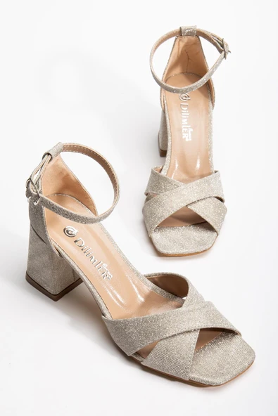 Büyük Numara Kadın Topuklu Sandalet Çapraz Gold Bantlı Baretli