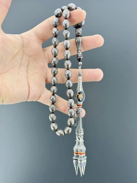 GÜMÜŞ İŞLEMELİ VE PÜSKÜLLÜ KÜRŞAT TURSUN KUKA BEYZİ KESİM 9,50X13