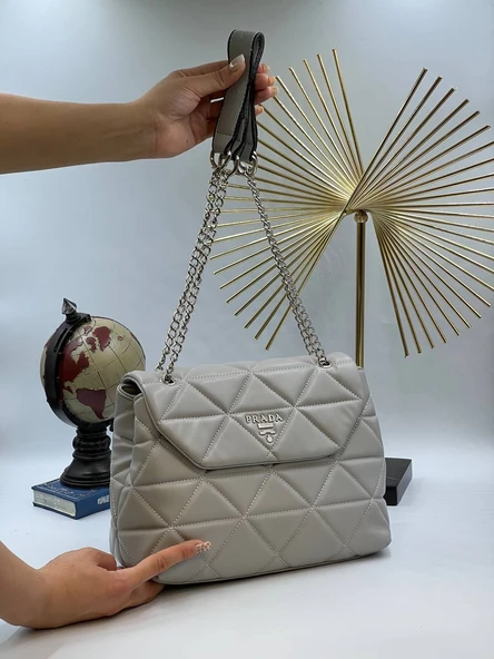 PRADA RE-EDITION WOMEN BAGS SIZE 31/43CM (3)