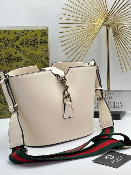 GUCCİ KOVA NEW BAG SIZE 32/21CM (4)