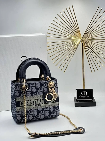 CRISTIAN DIOR LADY SMALL SIZE 19/16 CM (4)