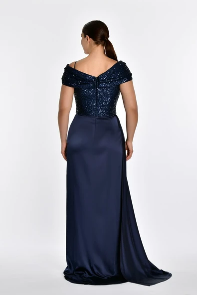 Alfa Beta Düşük Omuz İnce Askılı Yırtmaçlı Saten Uzun Abiye Elbise - 3