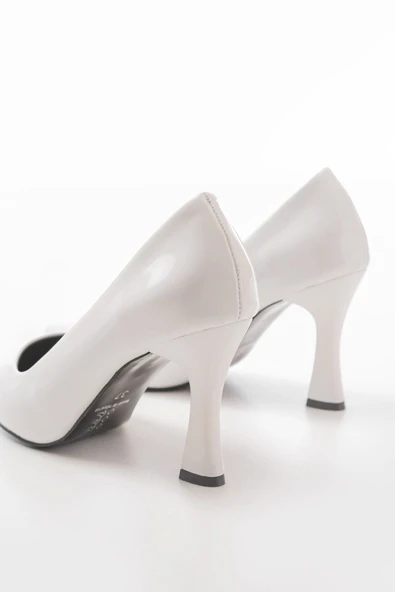 St-001 Beyaz Rugan Günlük 9 Cm Topuklu Bayan Stiletto Ayakkabı - 4