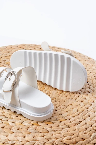 Dm-6010 Beyaz Toka Aksesuarlı Günlük Kadın Terlik - Resim 4