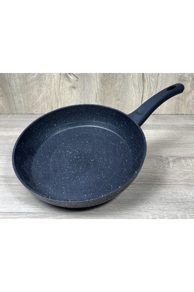 Att  Ravelli Rockstar 20 cm Granit Tava Siyah