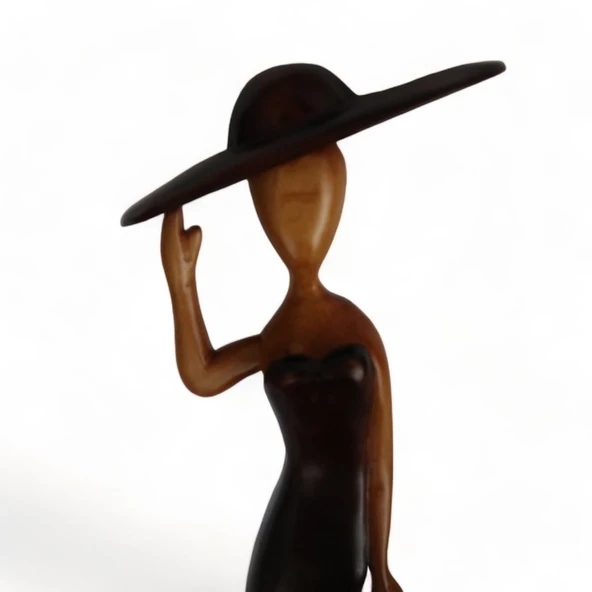 Şapkalı Yalnız Kadın Ahşap Heykel - Resim 3