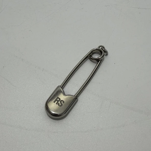 Raf Simons Gümüş Çatal İğne Charmı 6,70 Gram - 2