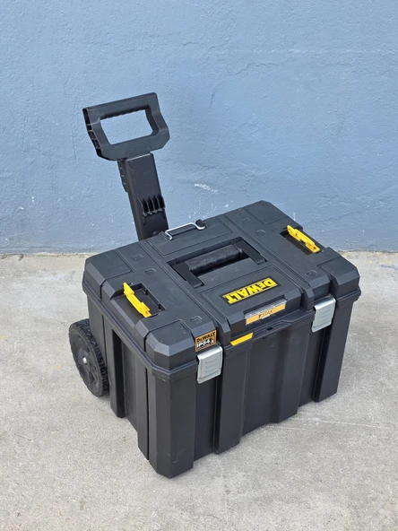 Dewalt TSTAK Ağır Hizmet Tipi Tekerlekli Derin Takım Çantası DW004 (Çıtır Darbeli) ürün görseli