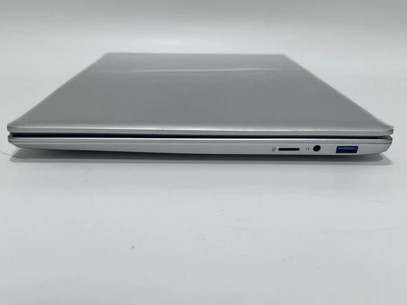 Intel N5095A 12GB 240GB SSD 15.6" Notebook - 9