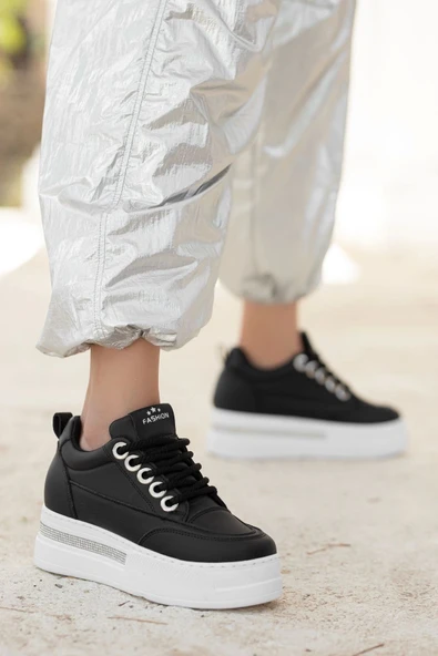 Lulu Siyah Cilt Beyaz Tabanlı Bağcıklı Spor Ayakkabı - Resim 3