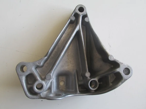VOLKSWAGEN JETTA- 5- 06/10; ŞANZUMAN BAĞLANTI KULAĞI (7 İLERİ DSG) - 1