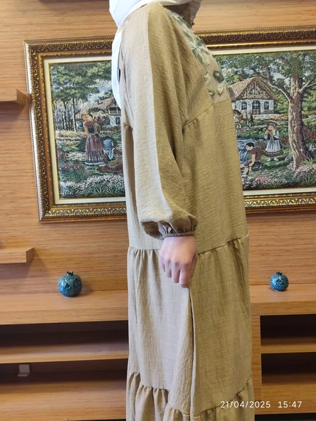 Doğal Doku Oversize Çiçek Desenli Elbise – Yazlık Rahat Kalıp, Şık ve Ferah Tasarım - 6