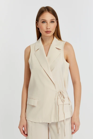 Bej Regular Fit Belden Bağlama Detaylı Astarlı Dokuma Yelek - 3