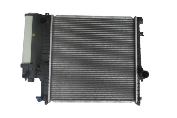 BMW 3 SERI- E36- SD/COUPE- 91/98; SU RADYATÖRÜ 316/318/320/323/325/328 İ (BRAZİNG)(440X438X32)MANUEL - 1