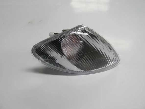 RENAULT MEGANE- 1- 98/99; ÖN SİNYAL SAĞ BEYAZ (PLEKSAN) - 2
