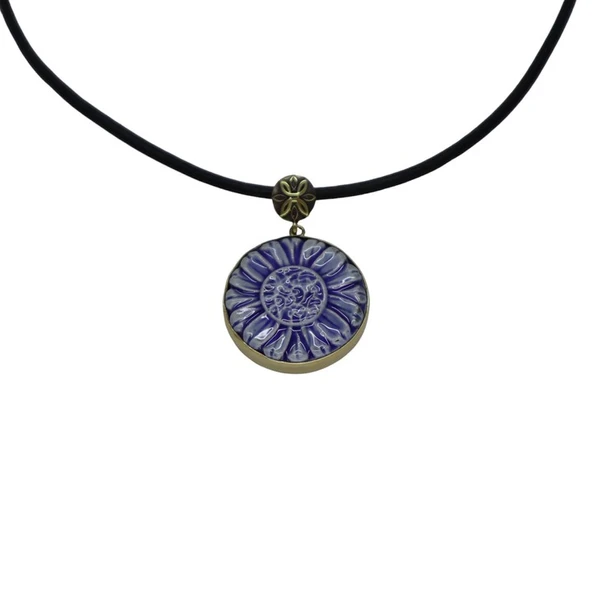 Hedea Ruhun Dansı Pirinç Kolye ürün görseli