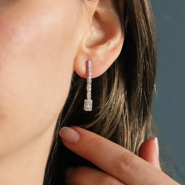 Baget Taşlı Sarkıt Modeli Gümüş Set - Resim 5