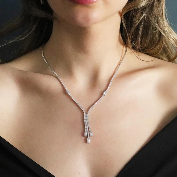 Baget Taşlı Sarkıt Modeli Gümüş Set - Resim 3