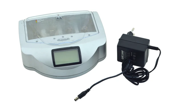 2.EL TOP CRAFT MD 10358 Evrensel Hızlı Pil Şarj Cihazı 12V1A LCD Ekranlı - 2