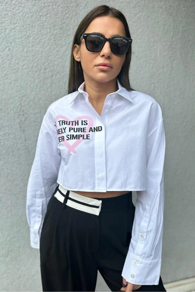 Beyaz Kalp-Slogan Baskılı Crop Gömlek - 4