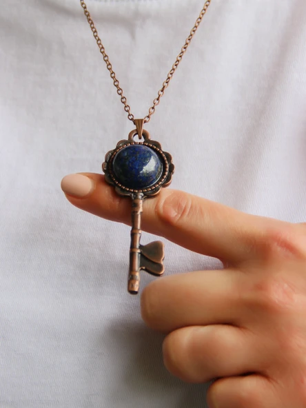 Doğal Taş Lapis Doğal Taşlı Anahtar Model Kadın Antik Kolye euk35lps ürün görseli