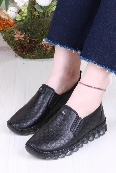 Mehmet Mete 0002-T Anatomik Rahat Yumuşak Hakiki Deri Kadın Ayakkabı ürün görseli