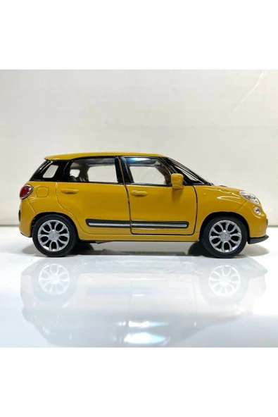 2013 Fiat 500L 1/36 Ölçek Welly Diecast Metal Model Araba Oyuncak Araba - 2