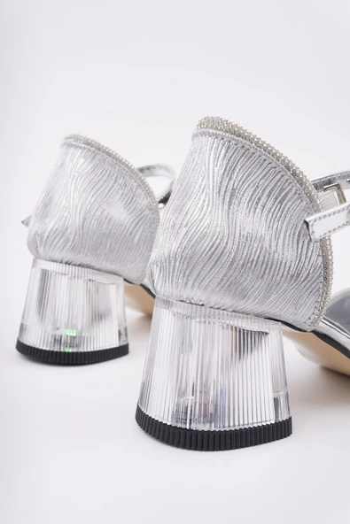 Muggo BLOSSOM Bilekten Bağlamalı Simli Işıklı Kız Çocuk Kısa Topuklu Ayakkabı - 5