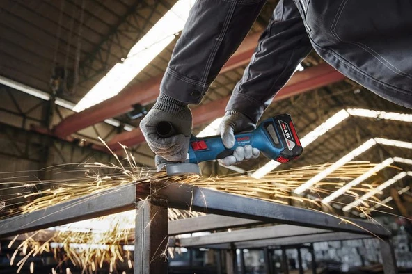 Bosch GWS 18V-8 2x5.0Ah Çift Akülü Taşlama - 4