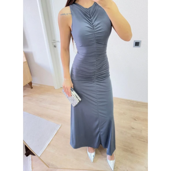 Lucky Life Kadın Kolsuz Büzgülü Uzun Elbise - Füme