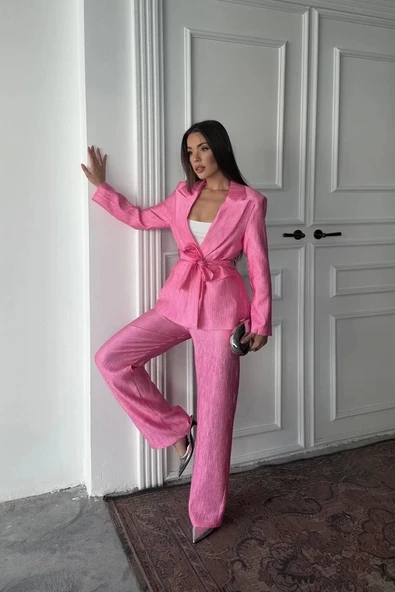 Pembe Beli Kuşaklı Ceket Ve Pantolon Parlak Takım - 2