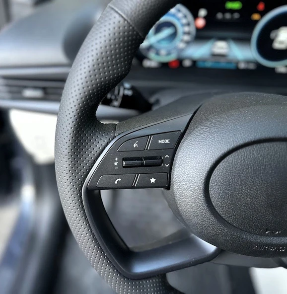 Hyundai Bayon 2020-2024 Araca Özel Direksiyon Kılıfı (F1 OLMAYAN Araçlara Uyumludur) - Resim 6