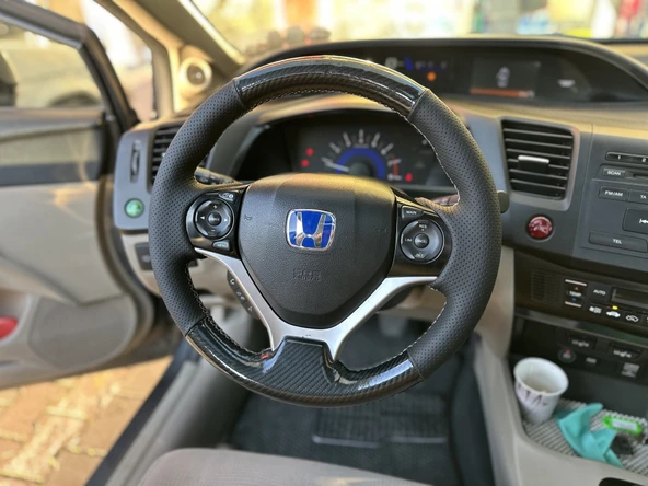 Honda Civic FB7 Araca Özel Dikmeli Direksiyon Kılıfı (Kristal Karbon Soft Nokta Krem ip) - Resim 3