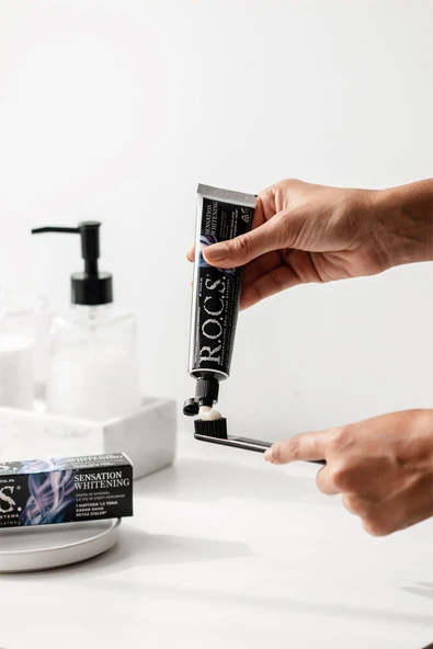 R.O.C.S. Rocs Sensation Whitening Beyazlatıcı Diş Macunu Ve 2 Diş Fırçası - 4