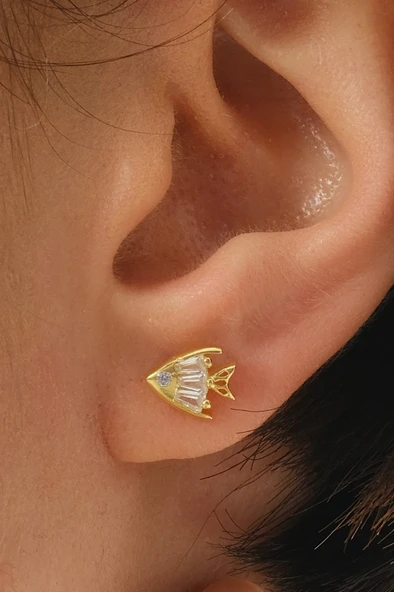 Gümüş altın yaldızlı baget kesim zirkon taşlı balık modeli küpe SGTL12826GOLD - Resim 2