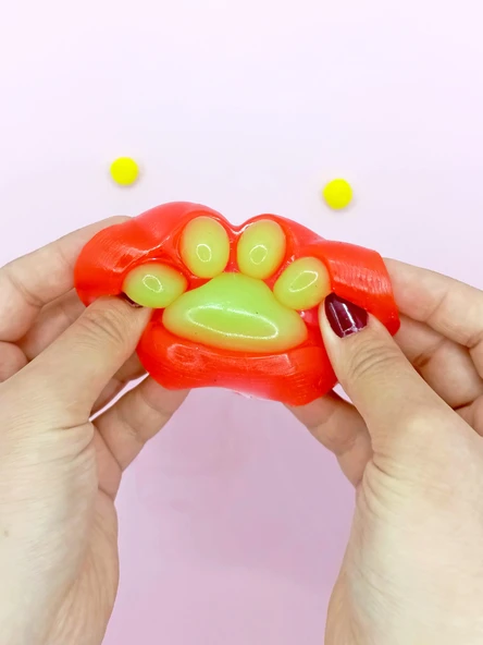 Sevimli Küçük Squishy Kedi Pati Sıkma 7 cm Pati Sukuşi - Kırmızı - 4