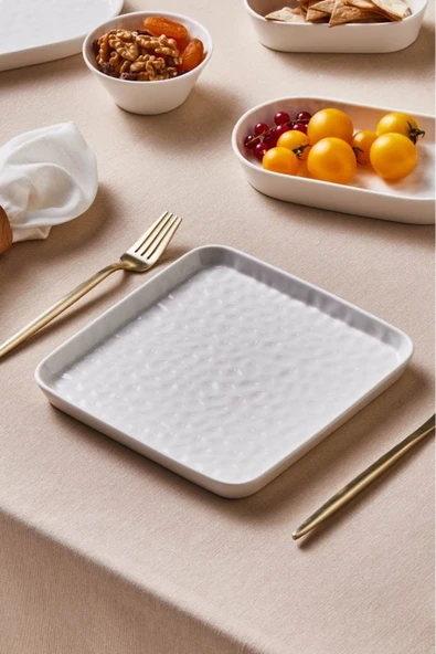 x Refika'dan Bembeyaz Pasta Tabağı 18 Cm