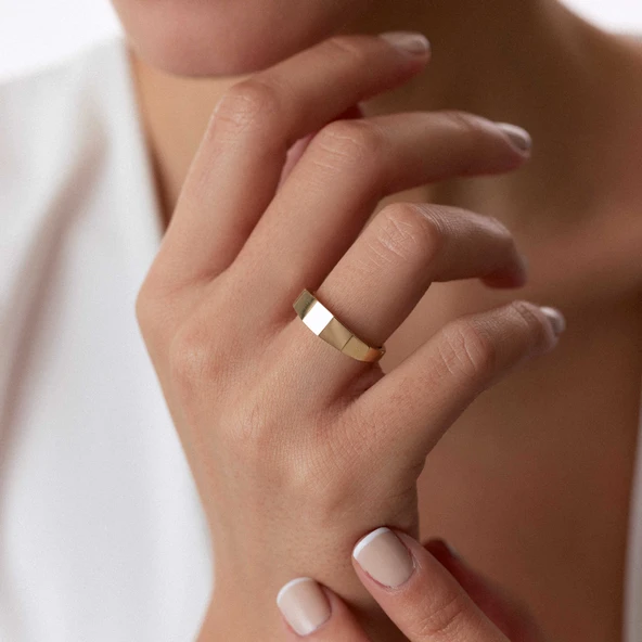 8 Ayar Altın Köşegen Şık Kadın Yüzük - 3