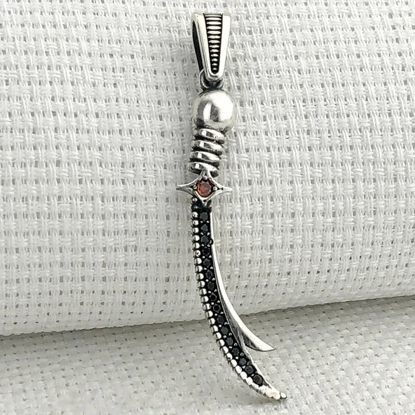 925 Ayar Gümüş Kırmızı Taşlı Zülfikar Kolye Ucu ürün görseli