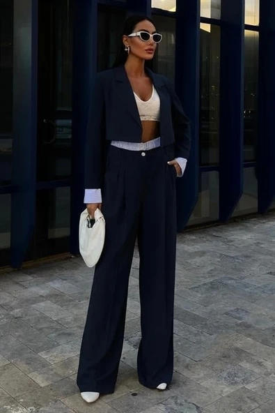 Garni Detaylı Crop Ceketli Takım 10075