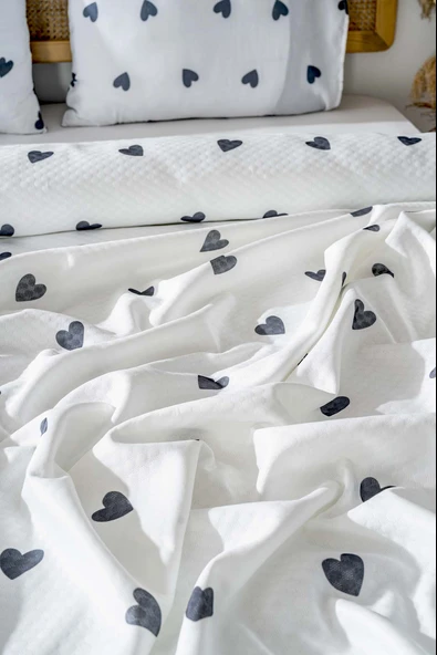 Siyah Mini Kalpler Çift Kişilik Baskılı Pike 200 x 220 cm - 4