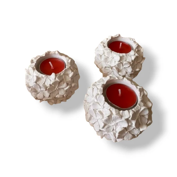 3 adet çiçek desenli tealight Mumluk ürün görseli 1