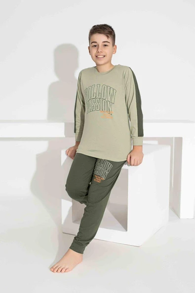 Erkek Çocuk Desenli Uzun Kollu Pijama Takımı