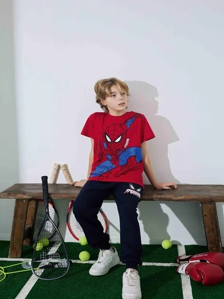 Erkek Çocuk Örümcek Adam Desenli Pijama Takımı