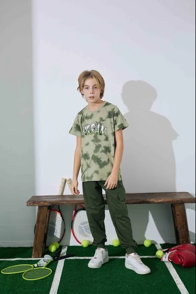 Erkek Çocuk  Yeşil Batik Desenli Pijama Takımı ürün görseli 1