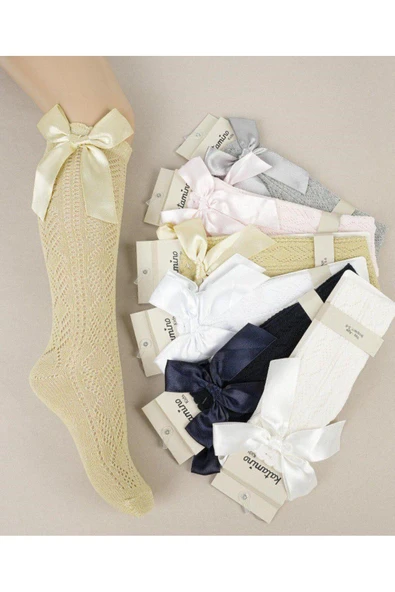 1 Adet Kız Çocuk Desenli Gri Diz Altı Kurdeleli Çorap ürün görseli 1
