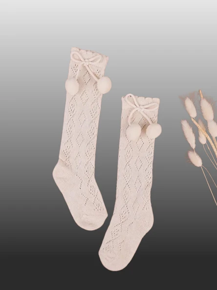 1'li Kız Bebek Pon Pon Kurdele Detaylı Dizaltı Çorap Bej ürün görseli 1