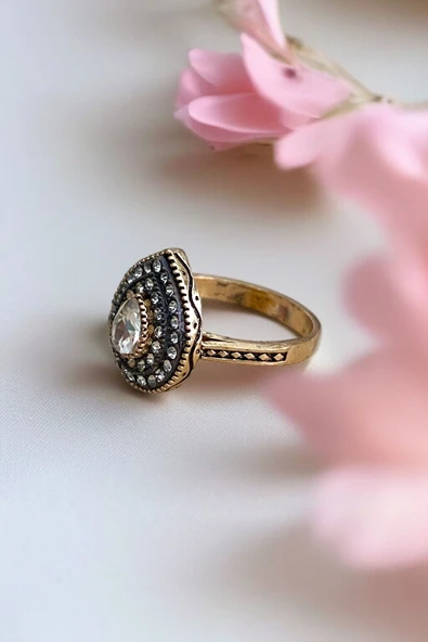 Zirkon Taşlı Su Damlası Yüzük - Resim 2