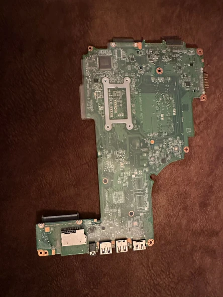 Toshiba i3 5. nesil  anakart Toshiba c55 DABLQMB16B0 REV:B 2.EL ÜRÜN
